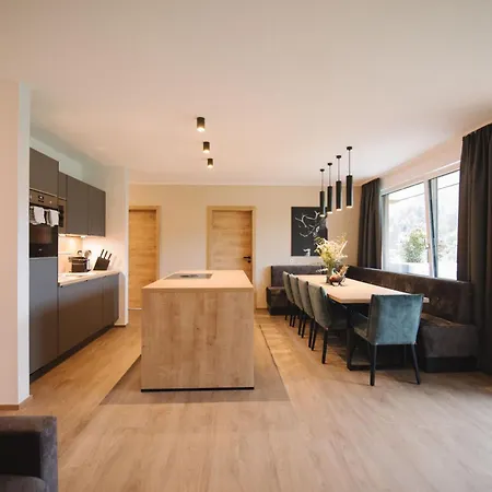 Lenz By Inncomer Aparthotel 4*