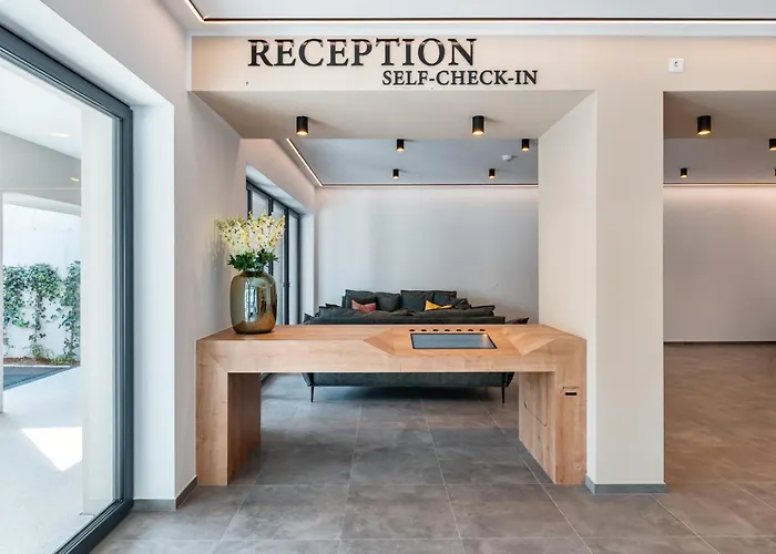 Aparthotel Lenz By Inncomer 4*