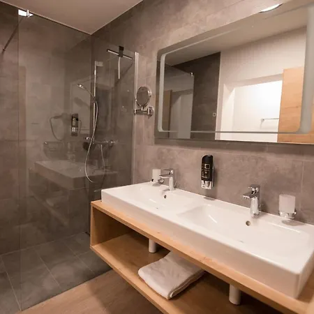 Aparthotel Lenz By Inncomer Oberau